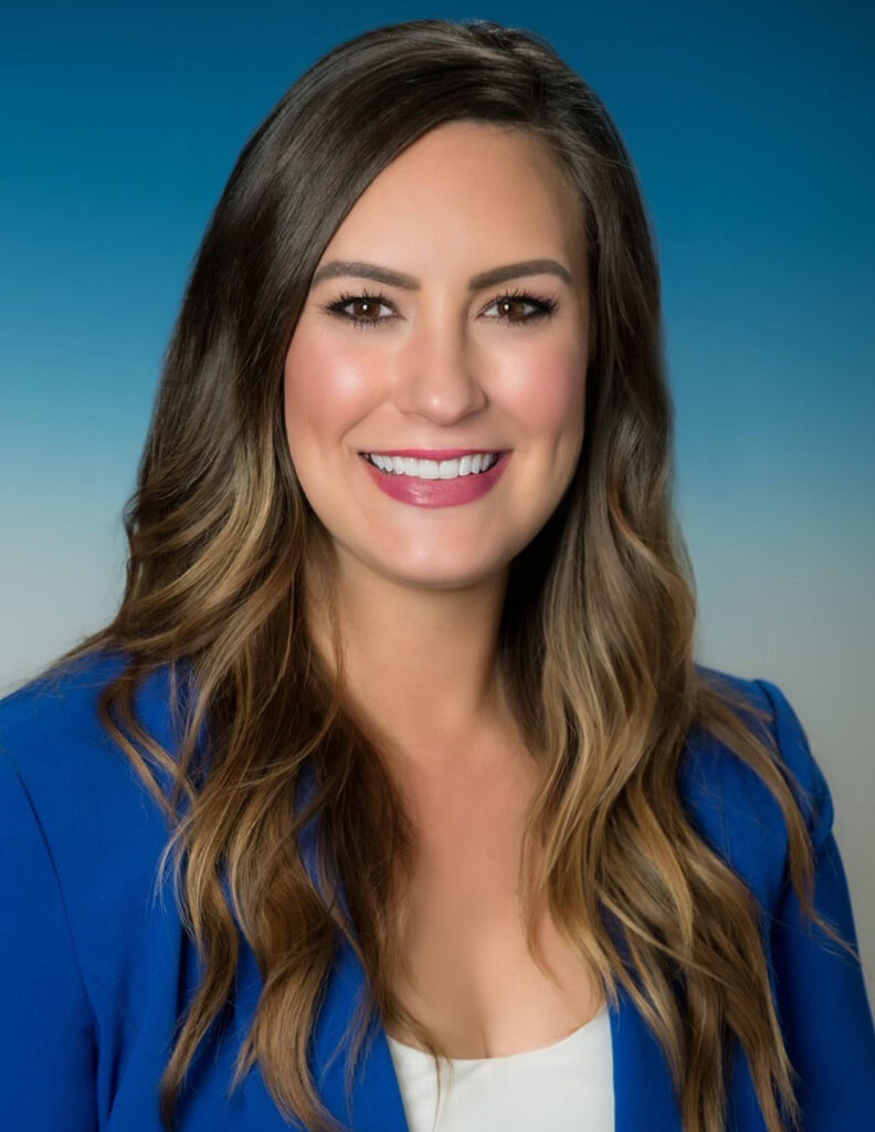 Photo of Sara Wiencken